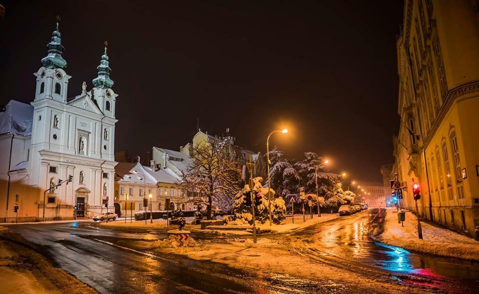 Belvarosi Erdesz-Lak Sopron Exteriör bild